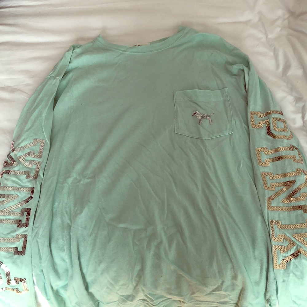 Long sleeve t-shirt